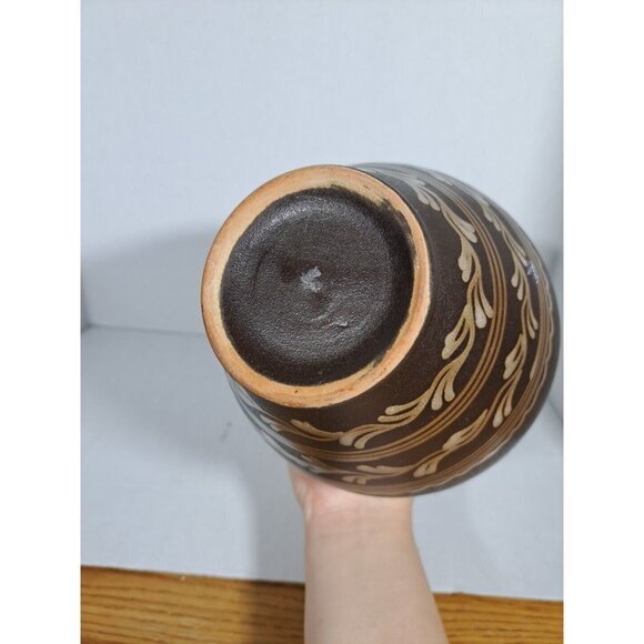 Vintage Hungarian Folk Art Ceramic Vase With Hand-Painted Floral Design - Picture 6 of 6